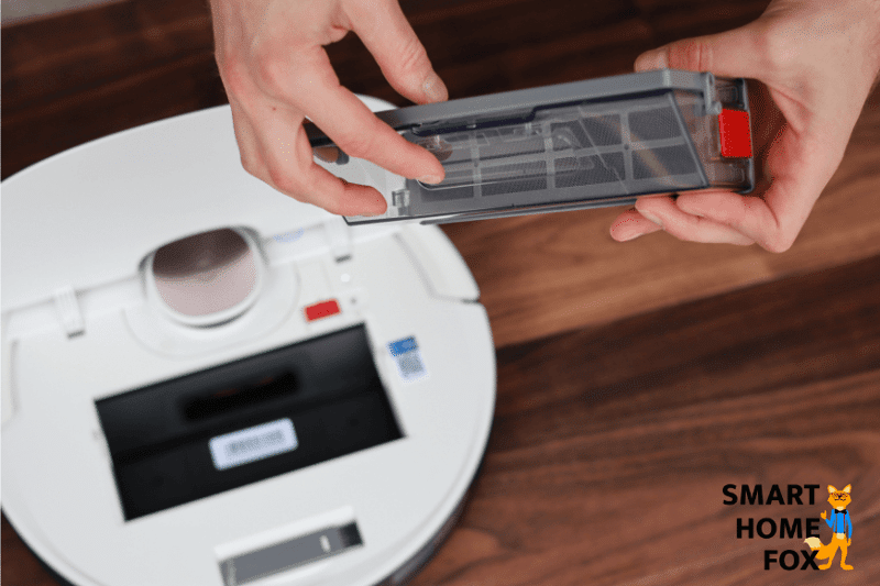 Пылезащитная заслонка контейнера для пыли Deebot OZMO T8.